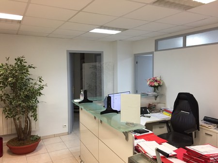 local professionnel - 103m² - toulon