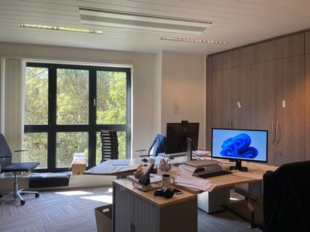 bureaux prestigieux de 410 m² avec équipements premium