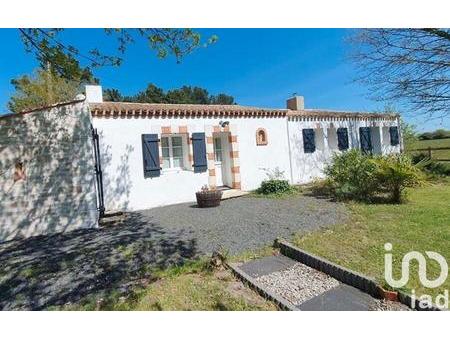 vente maison piscine à soullans (85300) : à vendre piscine / 136m² soullans