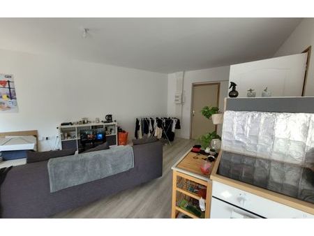 location appartement 2 pièces 47 m² valenciennes (59300)