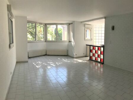 location t4 de 90 m² en duplex