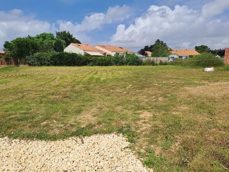 vente terrain 1230 m²