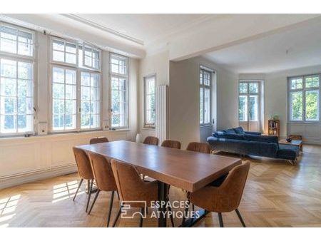 appartement bourgeois rénové à deux pas de l'orangerie