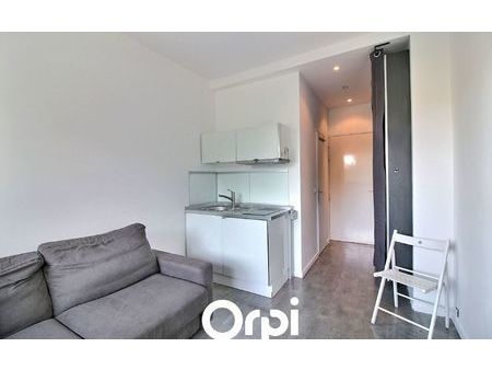 location appartement  m² t-1 à marseille 8  500 €