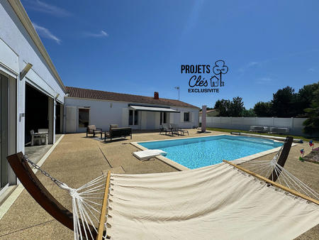 vente maison piscine à saint-julien-des-landes (85150) : à vendre piscine / 120m² saint-ju