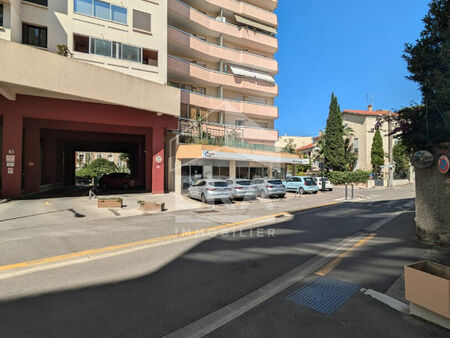 perpignan centre ville   f3 de 80m² avec terrasse et cave