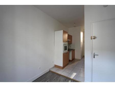 location appartement t1 à nantes centre ville (44000) : à louer t1 / 16m² nantes centre vi