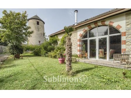 moulin du xiii ème siècle rénovée