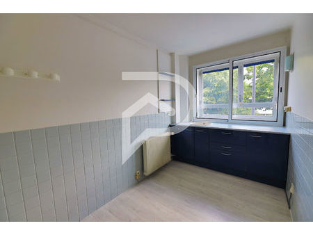 3 mns gare rer a à pieds appartement chatou 51.09 m2 ou cabinet libéral aux normes pmr