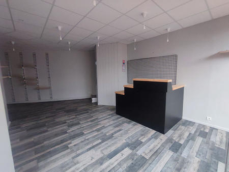 vente bureaux et commerces à saint-jean-de-monts (85160) : à vendre / 47m² saint-jean-de-m