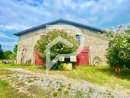 corps de ferme habas 3 pièces 200m²