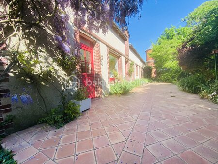 maison de 225 m² à sours