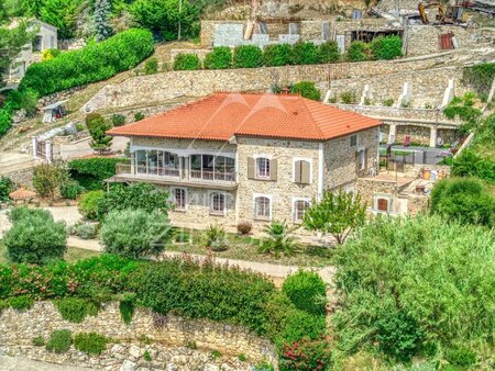 villa avec piscine dotée d'espaces "loftés" - mziop1105