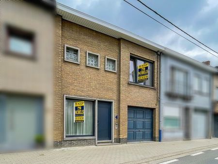 te koop  renovatieproject op een ruim perceel te brakel