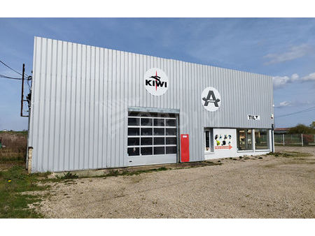 vente commerce 790 m² percey (89360)