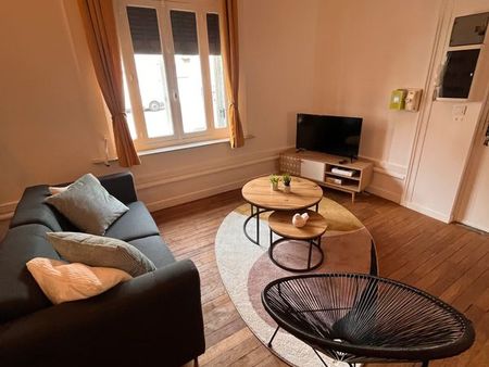 appartement 50m2 meublé et parking sécurisé