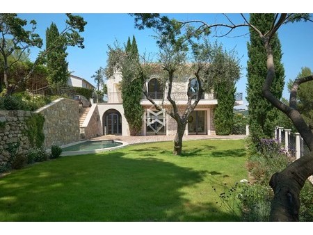 maison de luxe à vendre dans le quartier saint martin-le miracle