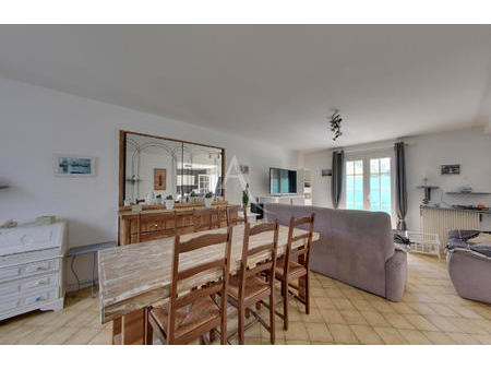 vente maison à la rochelle (17000) : à vendre / 90m² la rochelle