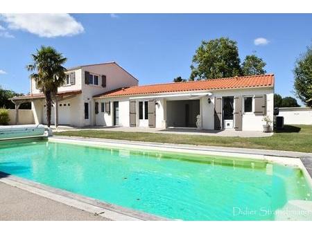 vente maison piscine à surgères (17700) : à vendre piscine / 173m² surgères