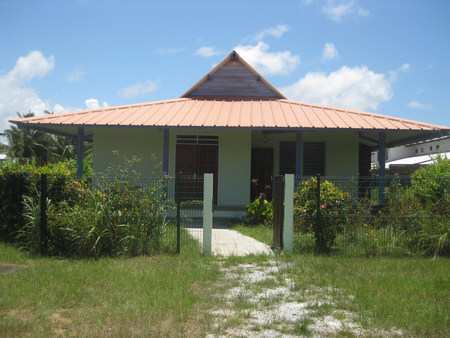 maison de type 5 à kourou de 92.00 m²