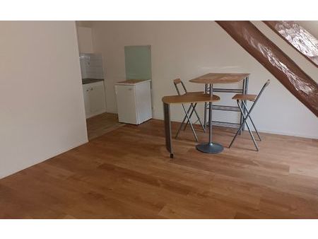 location appartement  30 m² t-2 à mamers  305 €