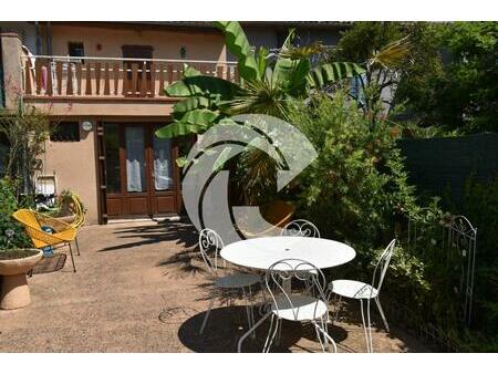 à vendre : maison de village à nègrepelisse - 83m² avec un extérieur