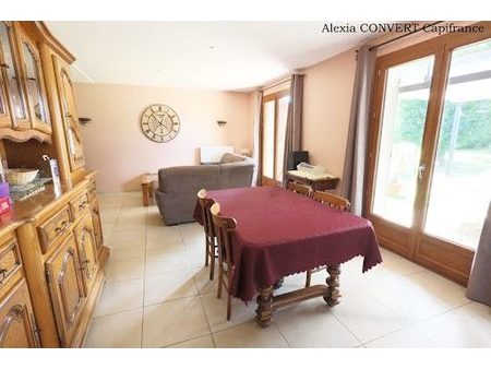 vente maison 6 pièces 142 m²