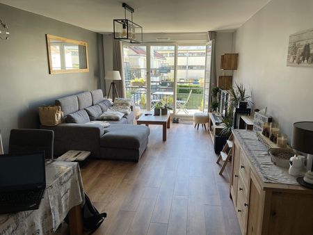 appartement t3 refait à neuf