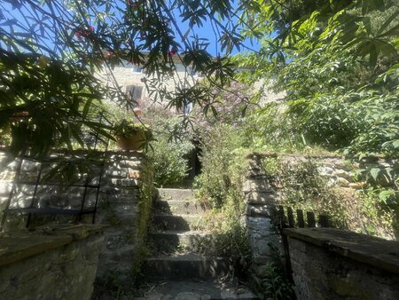 axe nimes-ales  maison de maitre à renover