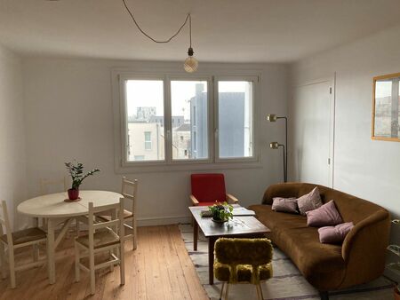 location t4 meublé sur île de nantes  quartier république