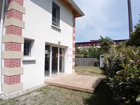 elégante maison mitoyenne de 4 pièces avec jardin et garage à villenave-d'ornon