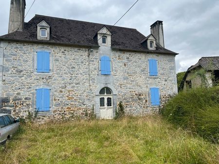 maison ancienne 200 mètres carrés à louer