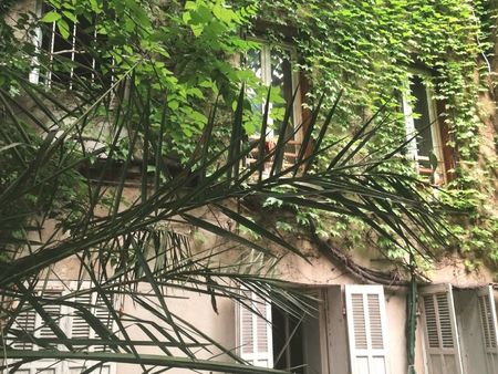 maison cour terrasse sébastopol