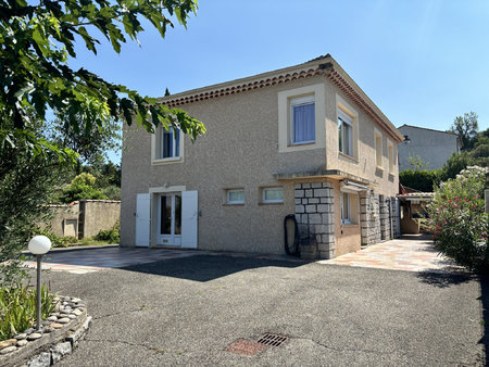 a vendre villa ruoms centre