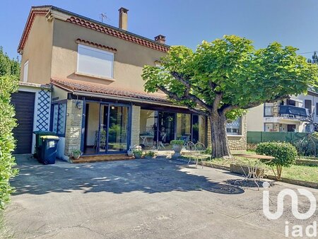 vente maison traditionnelle 6 pièces de 111 m² à sorgues (84700)