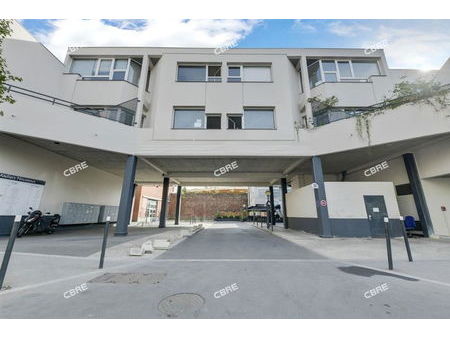 location bureau la plaine st denis 334 m²