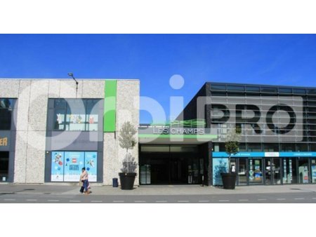 location de local commercial de 57 m² à saint-brieuc - 22000