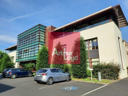 location de bureau de 1 350 m² à clermont-ferrand - 63000