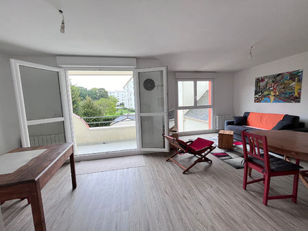 appartement t3 avec balcon