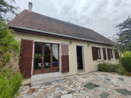 a vendre maison à 10 min de beaumont le roger et conches en