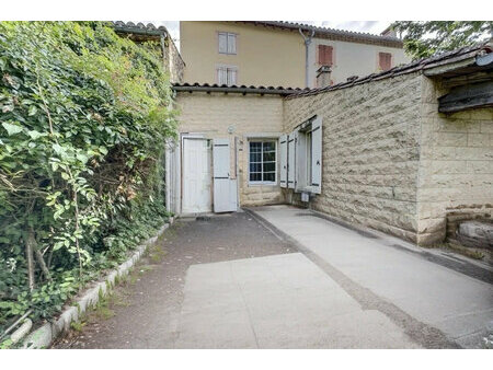 maison de village avec garage et jardin