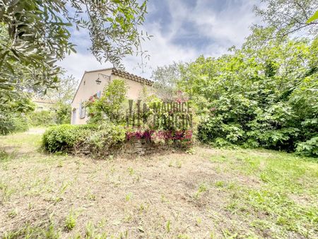 propriété 3 pièces 72 m²