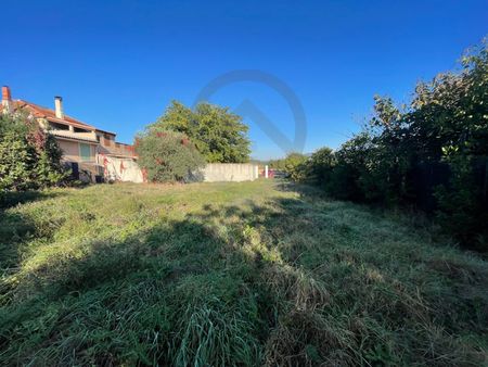 terrain constructible 658m2 libre constructeur