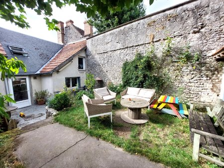 charmante maison avec jardin et dépendance