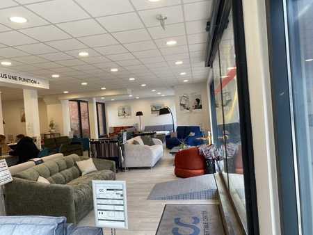 vente de local commercial de 153 m² à lille - 59000