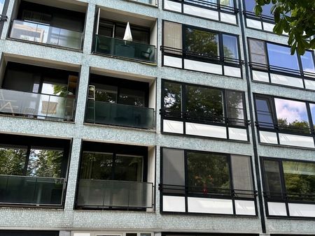 appartement aan de veemarkt met garage en terrasje