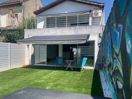 bordeaux parc bordelais maison familiale avec trois chambres et un jardin ensoleillée