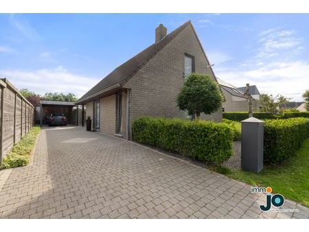 villa de classe à vendre à ostende avec salon luxueux et ...