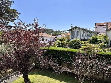 biarritz  t1 bis meublé avec parking et terrasse