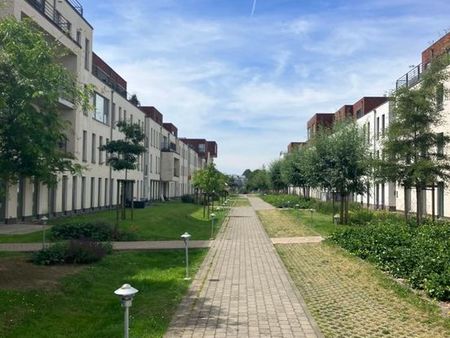 lumineux appartement de 85m2  2 chambres  terrasse + cave